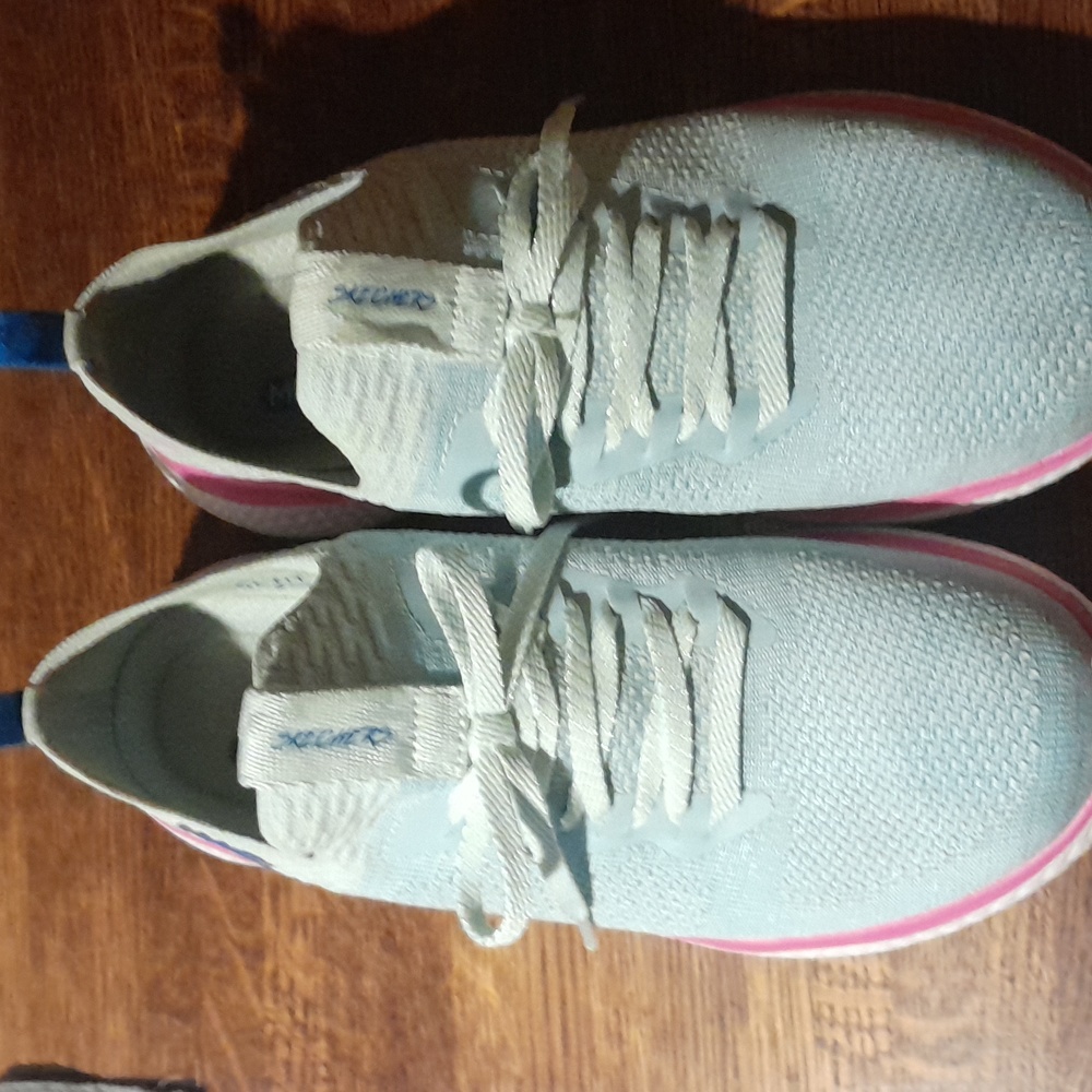 Skechers air cooled memory foam sneakers